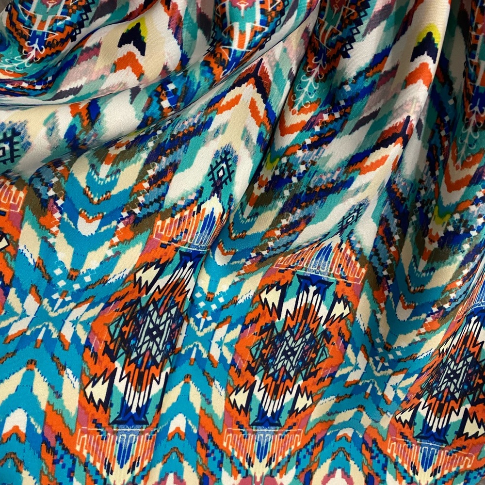 Colorful pattern dress - Picture 2 of 5